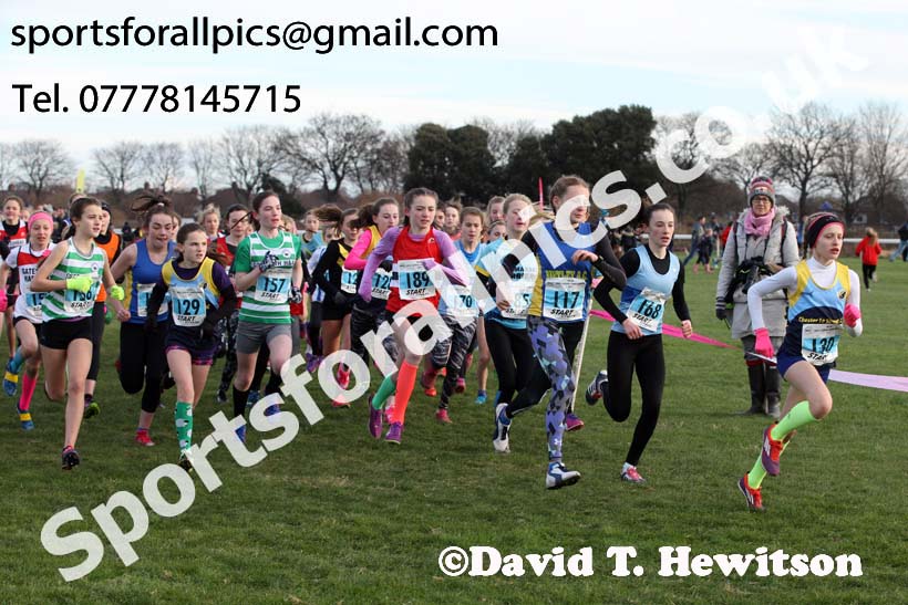 Girls under-13 North Eastern Cross Country, Redcar. Photo:  David T. Hewitson/Sports for All Pics